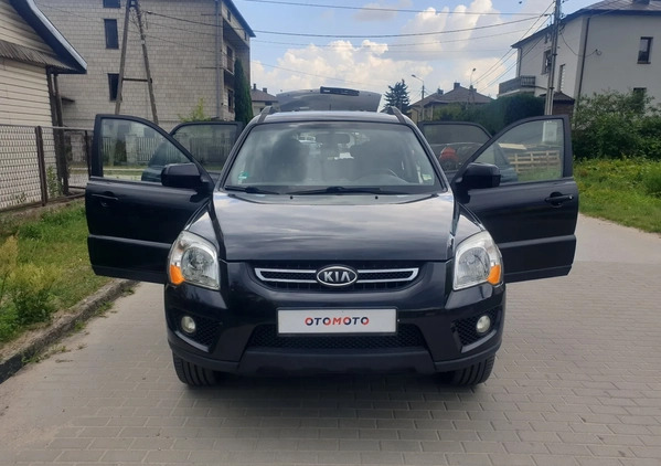 Kia Sportage cena 29000 przebieg: 187000, rok produkcji 2010 z Garwolin małe 301